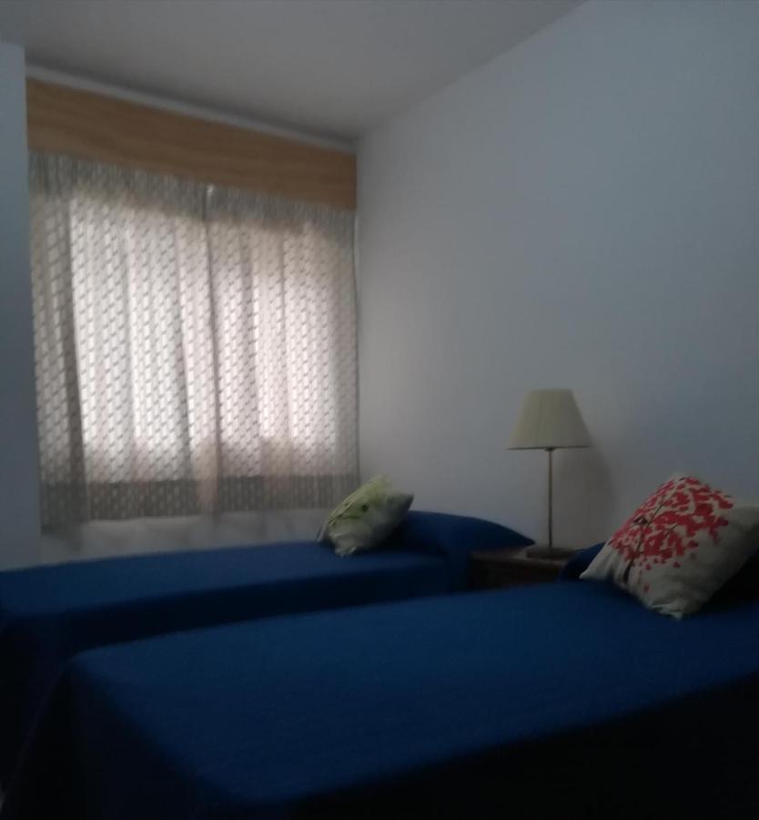 Jana Apartment โกนิล เด ลาฟรอนเตรา ภายนอก รูปภาพ