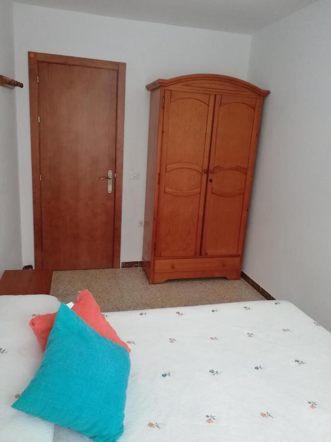 Jana Apartment โกนิล เด ลาฟรอนเตรา ภายนอก รูปภาพ