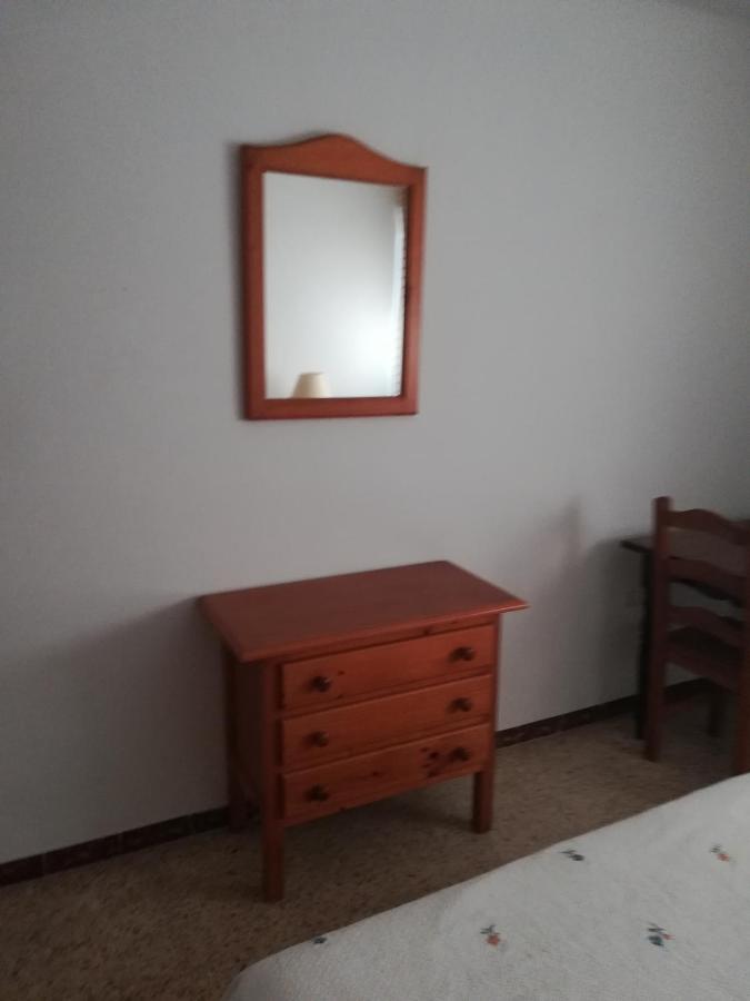 Jana Apartment โกนิล เด ลาฟรอนเตรา ภายนอก รูปภาพ